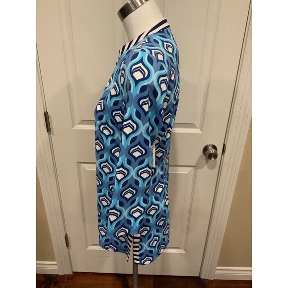 J. McLaughlin Blue & White Printed Pop-over Shirt, Size Small - Picture 5 of 7